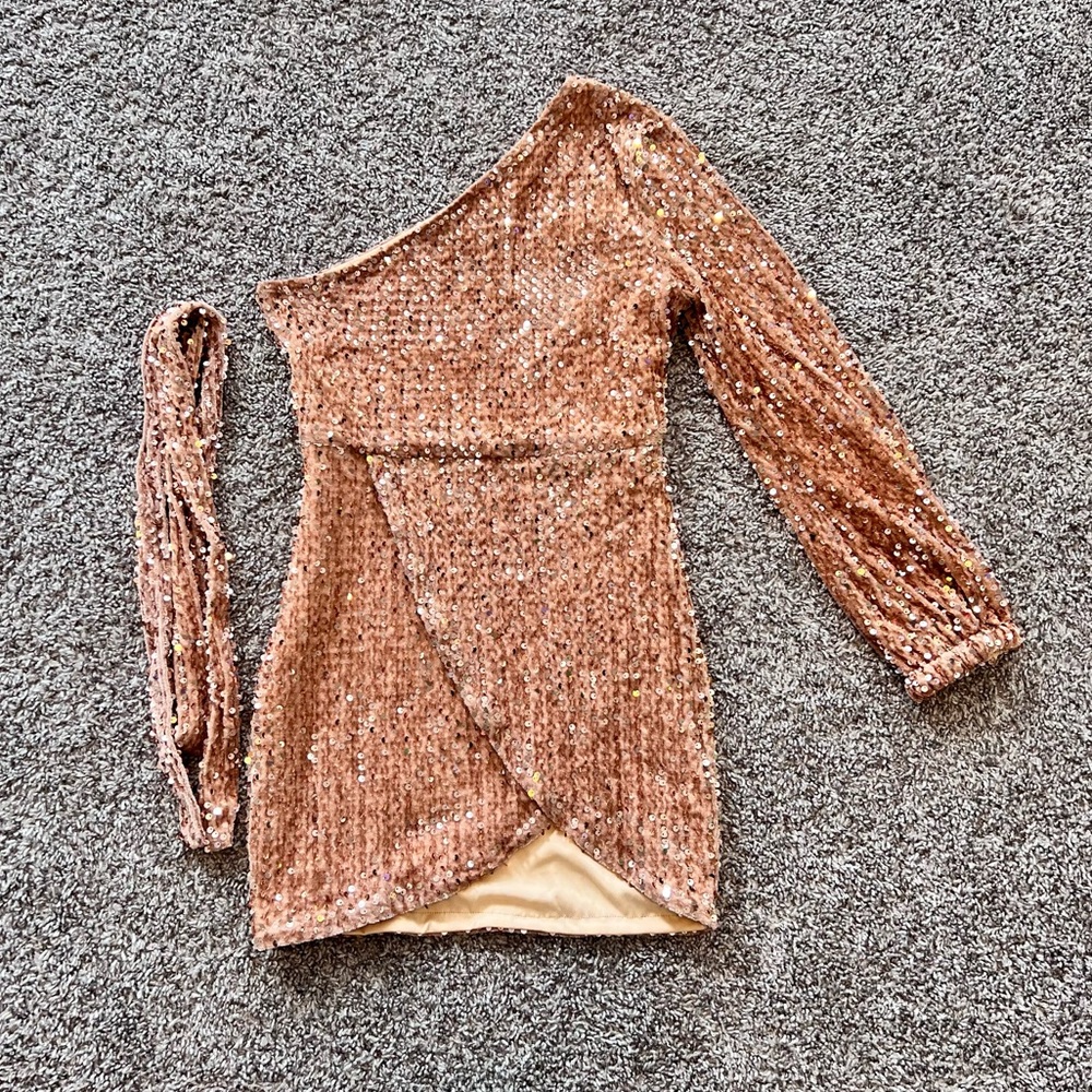 Beautiful one shoulder sequins homecoming dress size small petite